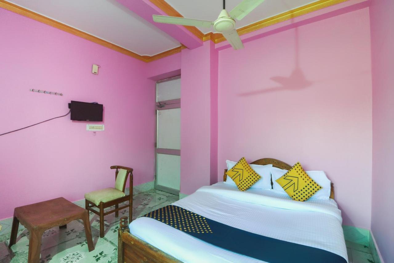 Spot On 65043 Hotel Kalinga Palace Kendrapara Экстерьер фото
